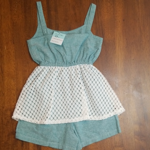 Darling Romper! NWT - Picture 3 of 6
